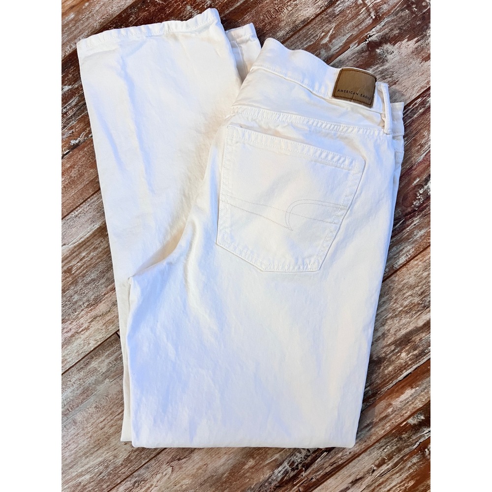 American Eagle 90s Straight White Jeans Womens 10 Regular Straight Leg Denim